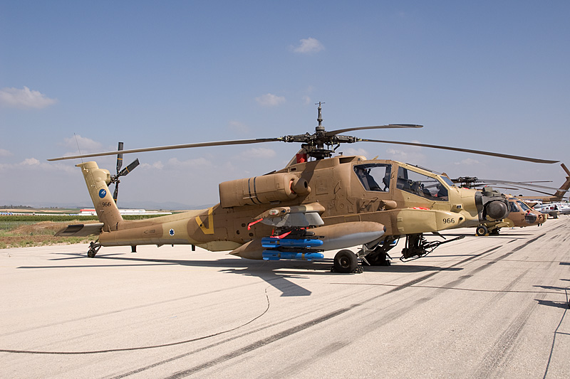 http://www.cavok-aviation-photos.net/Israel/AH64A_966.jpg