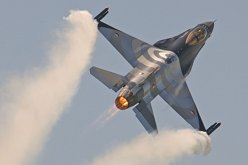F16AM_J055.jpg